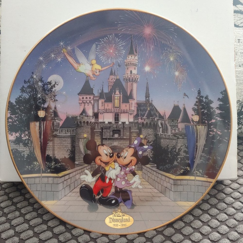 Bradford Exchange Sleeping Beauty's Castle 40th Anniversary Plate